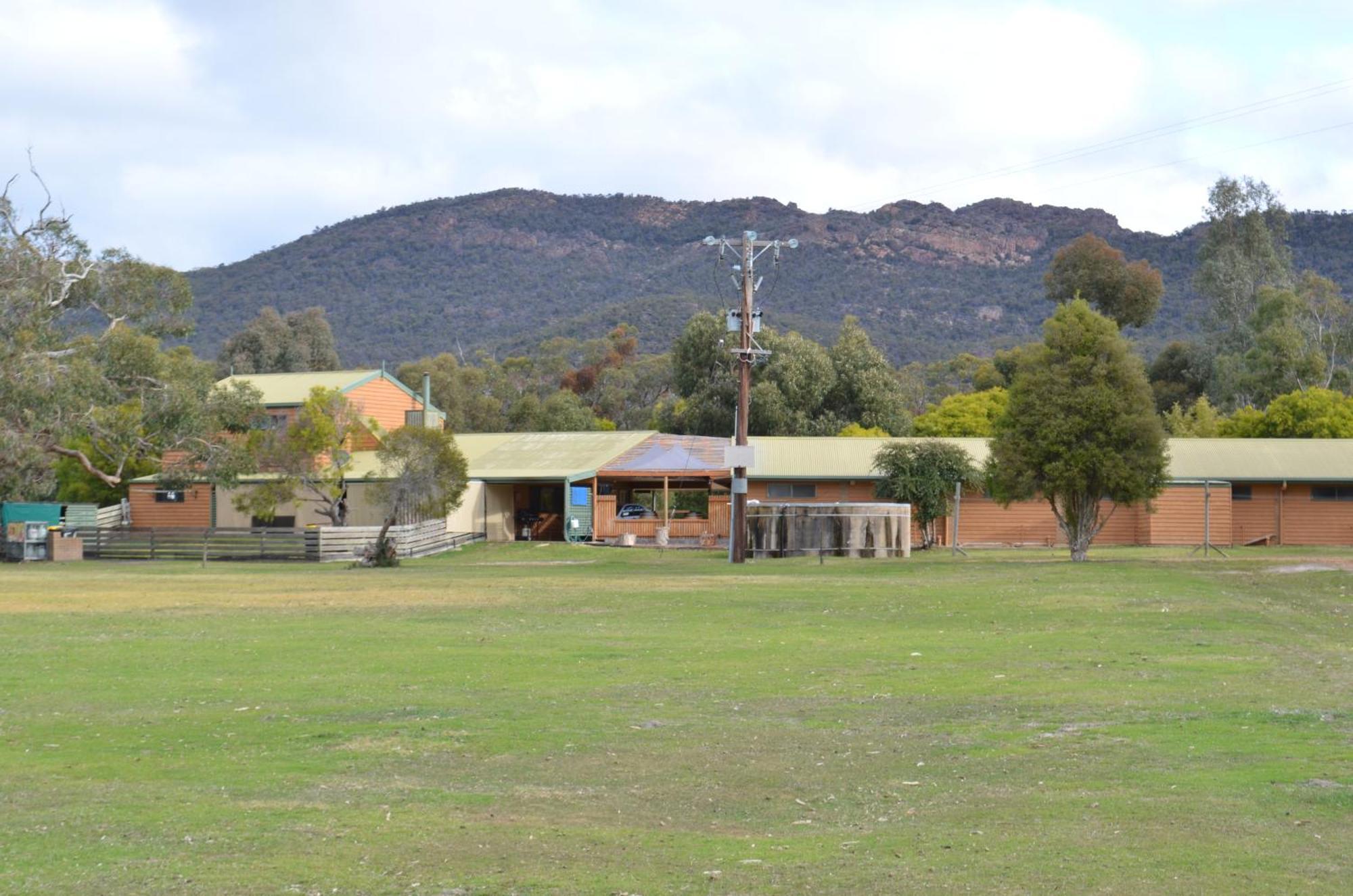 Mountain View Motor Inn & Holiday Lodges Halls Gap Exterior foto